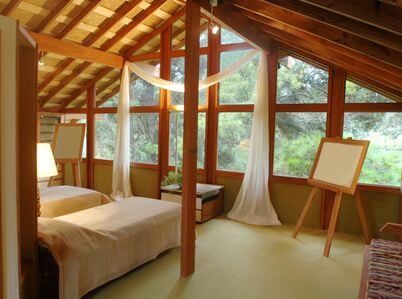 Vue intérieur d'une maison en bois