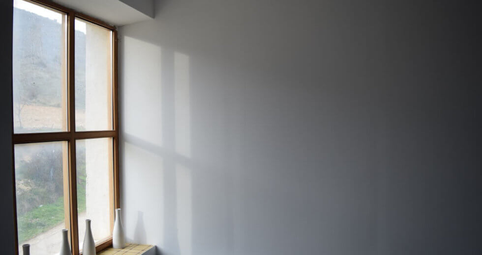 Pourquoi confier ses différents travaux de vitrerie à un artisan professionnel ?