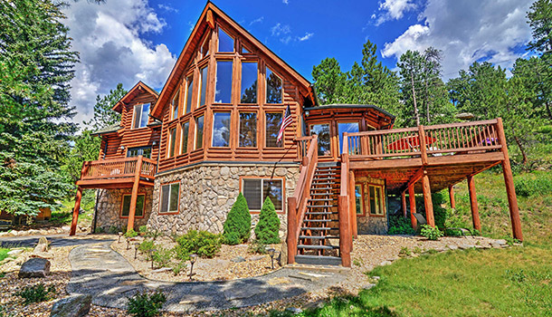 RANCH DE PIN SPIRITS : EVERGREEN, COLORADO